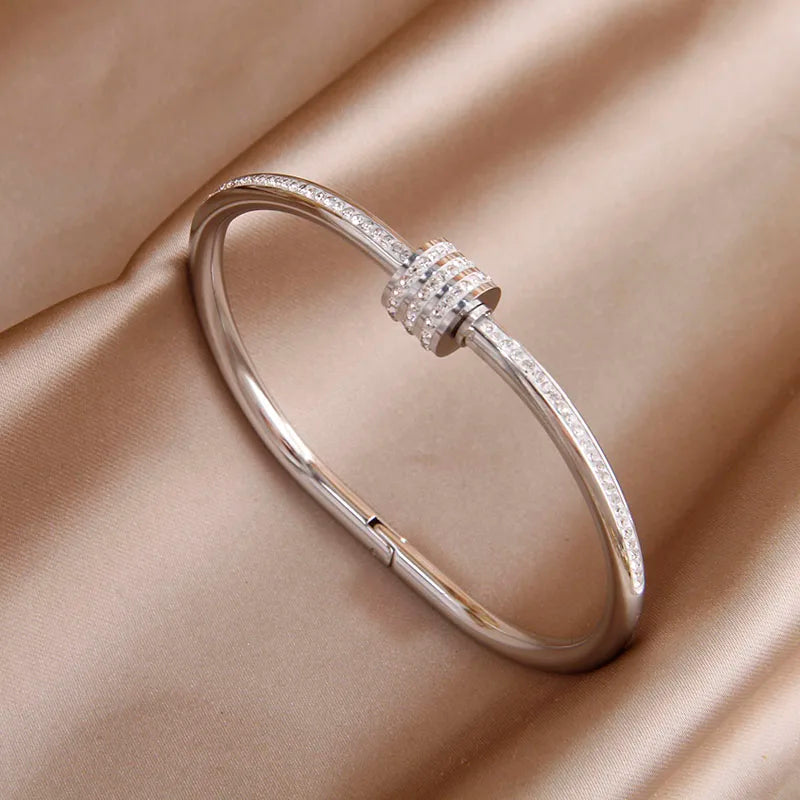 316L Stainless Steel 18K PVD Plated  Beads Cross Bangles for Women Fashion Brand Jewelry Golden Flower Bangles Party Accessories